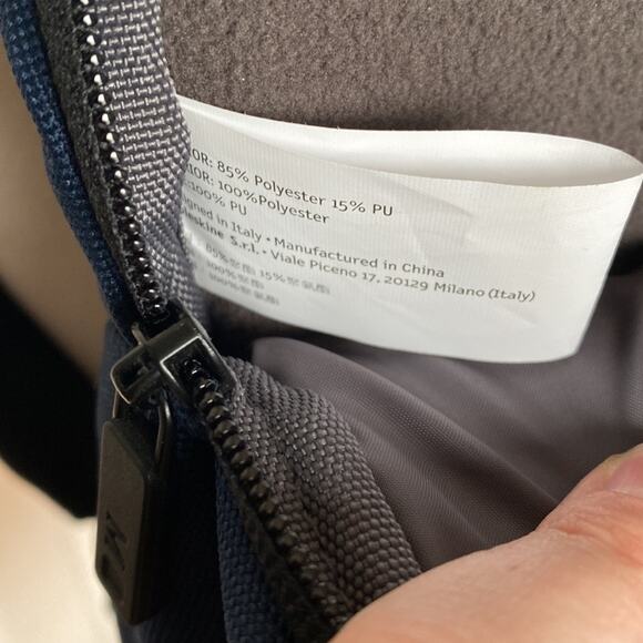 Moleskine Nomad City Collection Medium  Backpack Blue Black - Picture 13 of 13